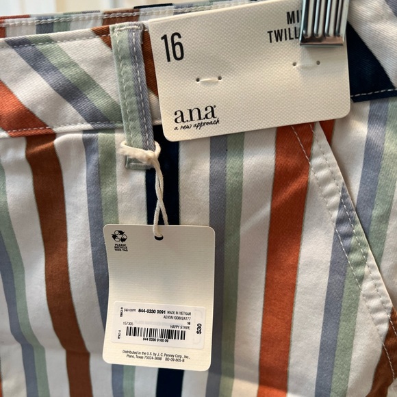 NWT Striped cotton shorts | Size 16 - Picture 2 of 2